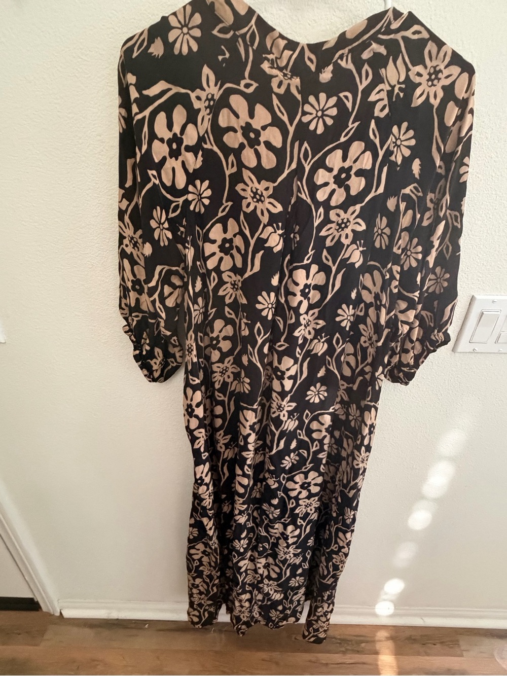 NATALIE MARTIN
SAMMIE MAXI DRESS - BOTANICAL BLACK - Picture 3 of 7